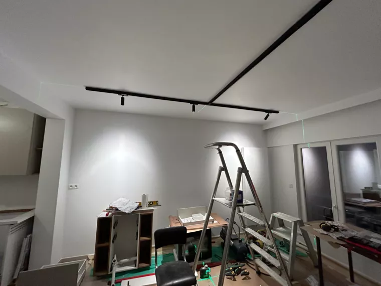 20241031_200201089_iOS -  - Verlichting